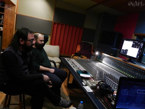 Ο Βαγγέλης Καζαντζής και ο Γιάννης Ταβουλάρης στο Στούντιο Συν Ένα