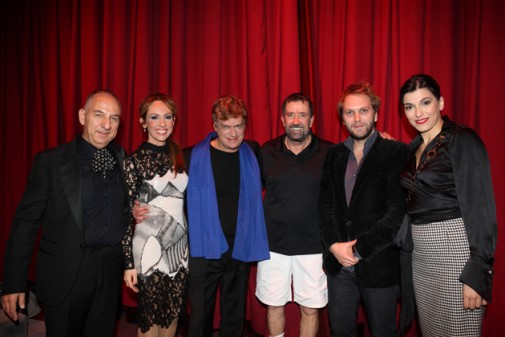 Πρεμιέρα της θεατρικής παράστασης Μου λες αλήθεια στο θέατρο Κάππα