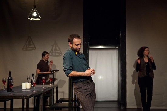 Συνοχή, στο Θέατρο ΠΚ